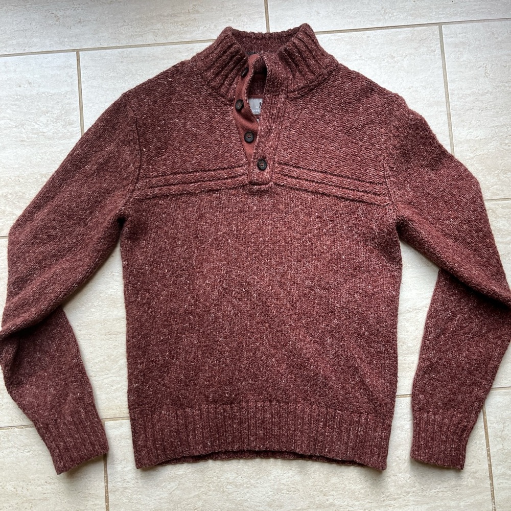 Royal Robbins maroon men’s button neck sweater size M